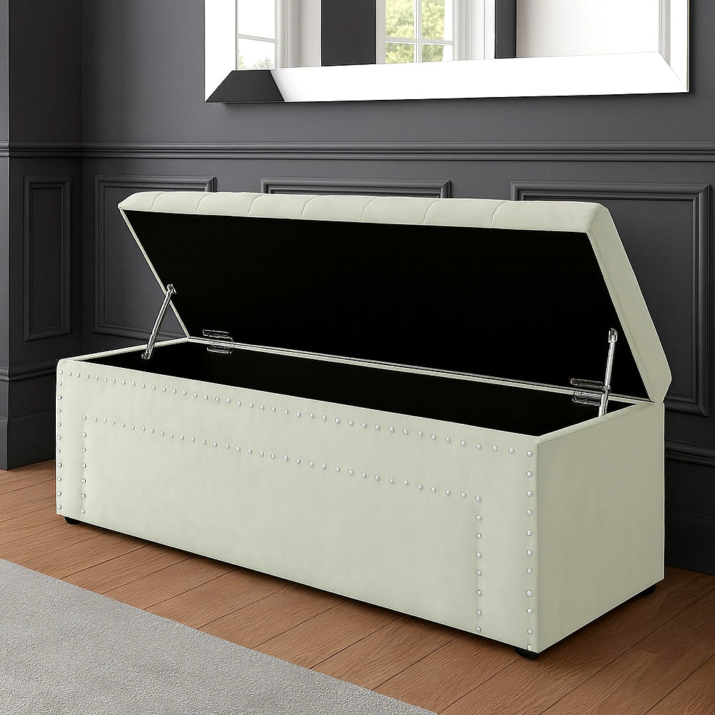 Duke Chesterfield Upholstered Blanket Box