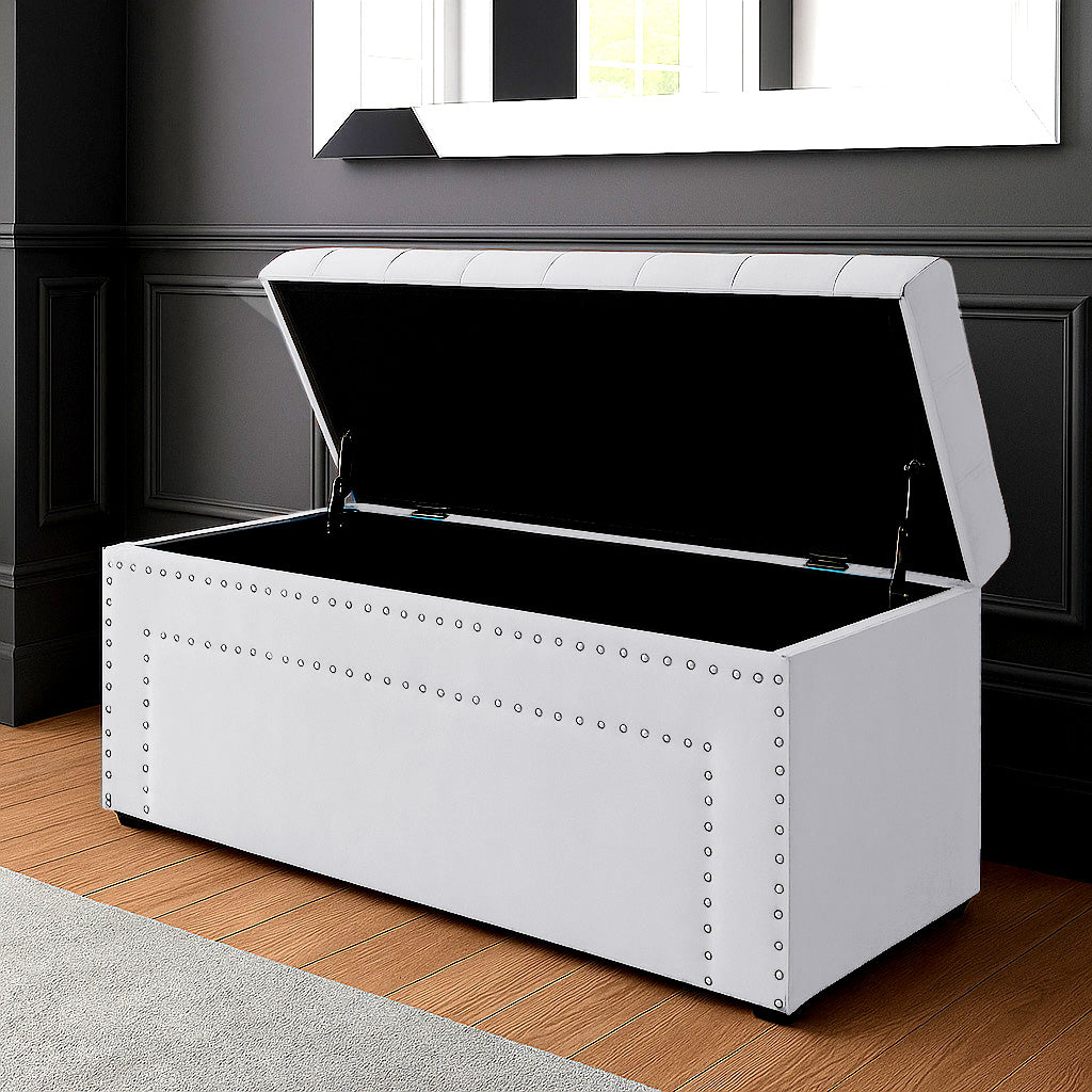 Duke Chesterfield Upholstered Blanket Box